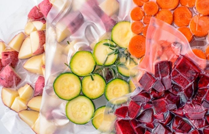 khraneniya_ovoshchey_i_fruktov_v_vakuumnoy_upakovke Морква кубиком